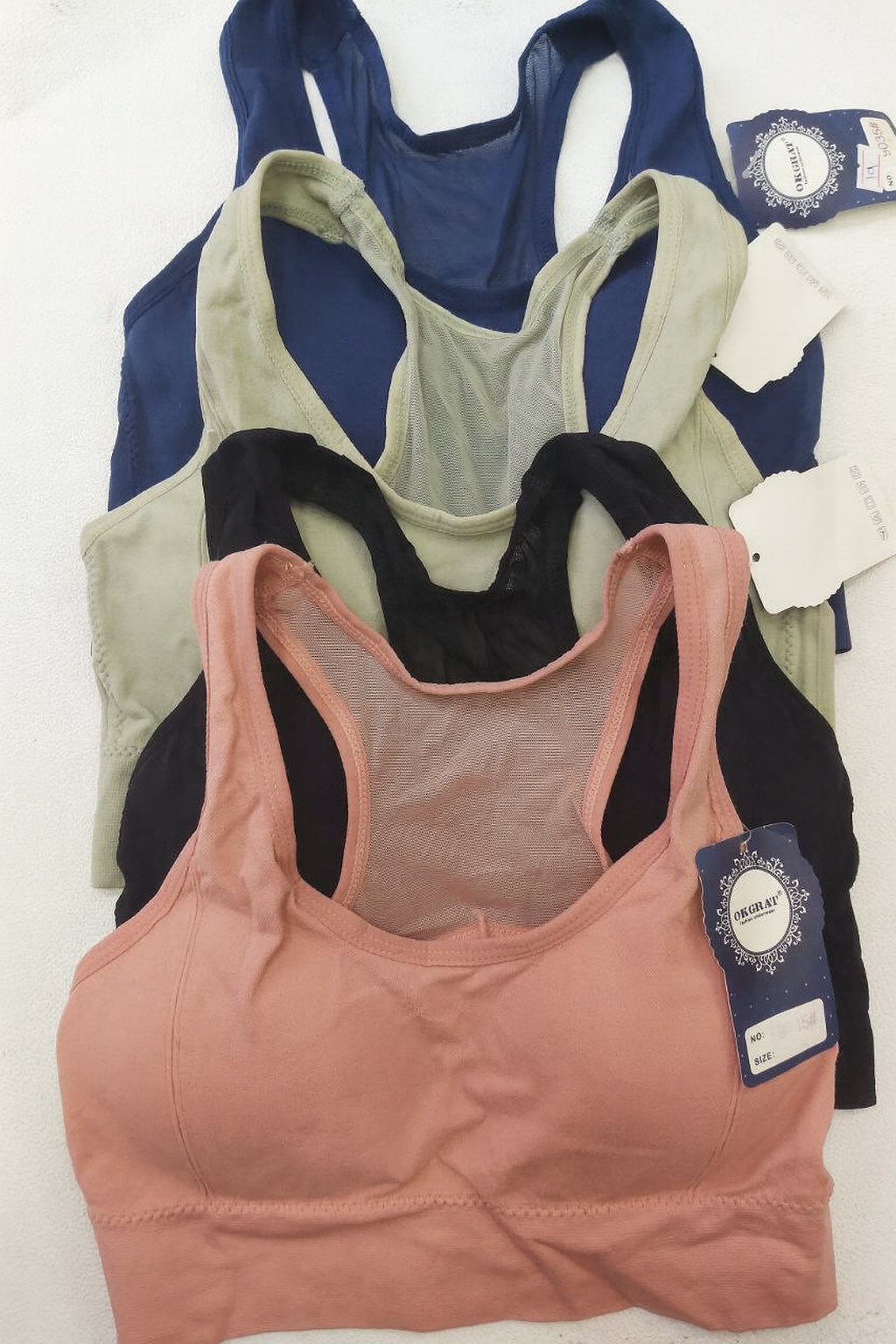 توب رياضي قطني مبطن – مريح وداعم