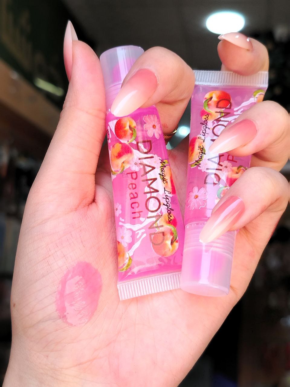 ✨ Diamond Peach Magic Lip Gloss ✨