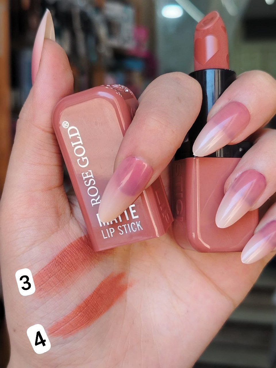 أحمر شفاه مات من Rose Gold – Rose Gold Matte Lipstick