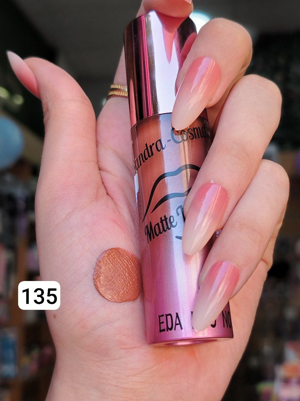 💄 ليب جلوس مطفي من Sandra Cosmetics