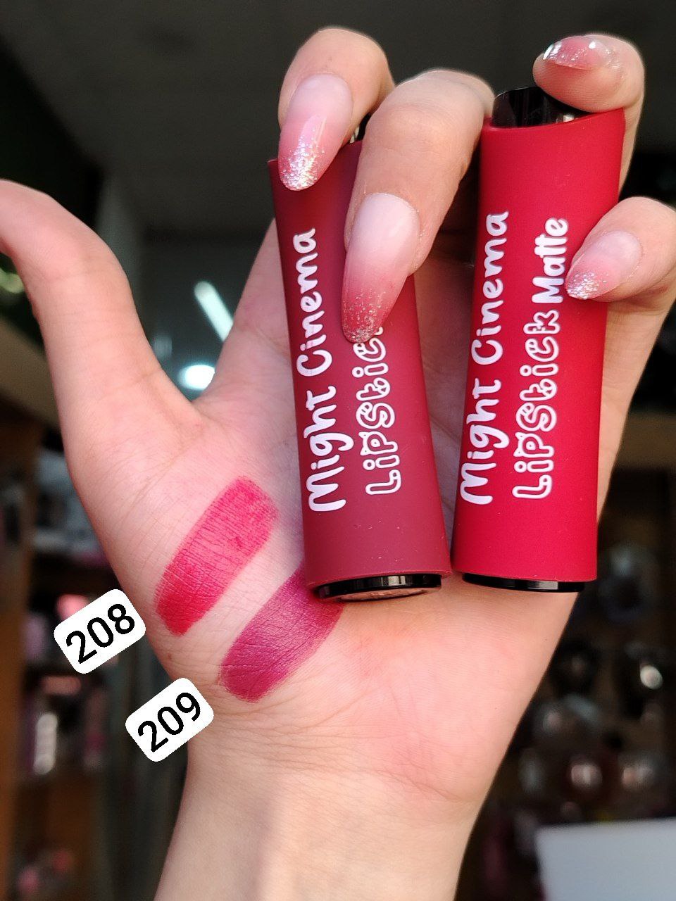 Might Cinema Lipstick Matte – روج مايت سينما مطفي ثابت ومقاوم للماء