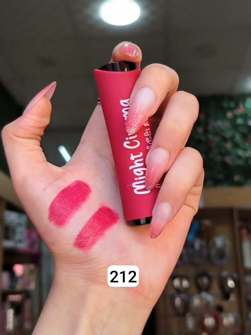 Might Cinema Lipstick Matte – روج مايت سينما مطفي ثابت ومقاوم للماء