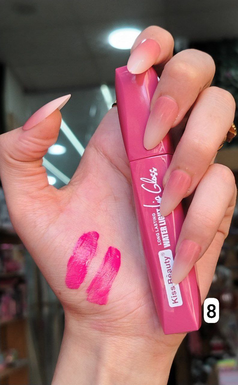 ليب جلوس Kiss Beauty Water Light – ألوان متنوعة – ثبات طويل ولمعة خفيفة