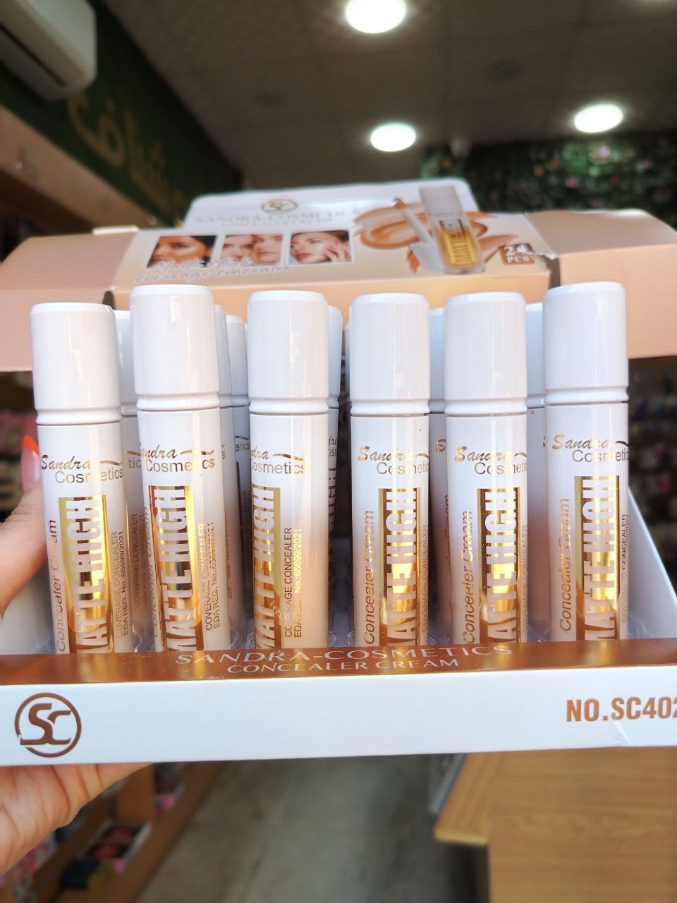 كونسيلر كريمي عالي التغطية – Sandra Cosmetics