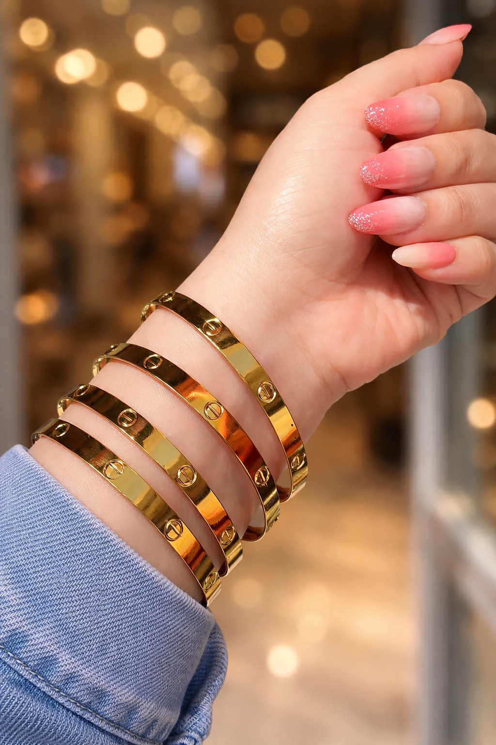 طقم أساور ستيل ذهبي 5 قطع – Bangles تصميم كلاسيك (ثبات لون)