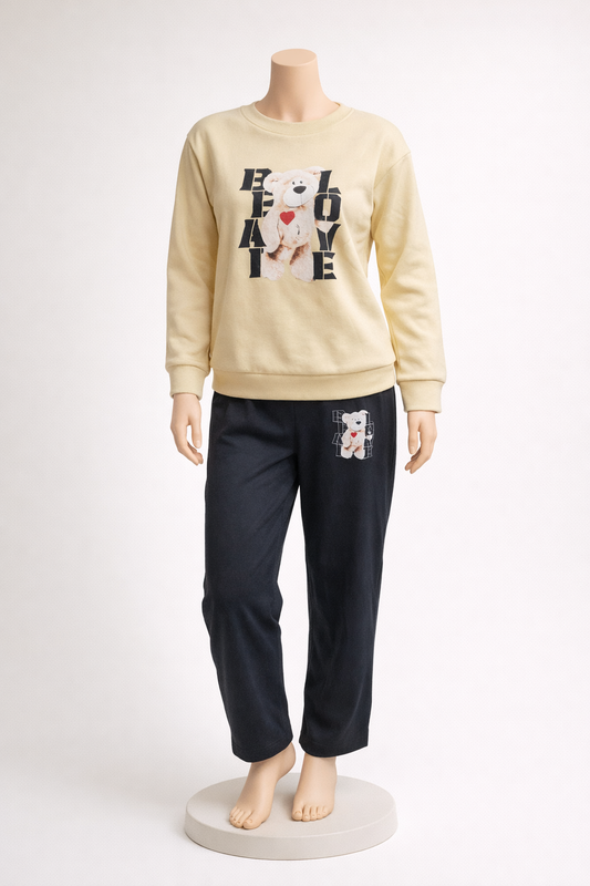 بيجامة شتوي حريمي دبدوب LOVE – سويت شيرت + بنطلون (طقم قطعتين)