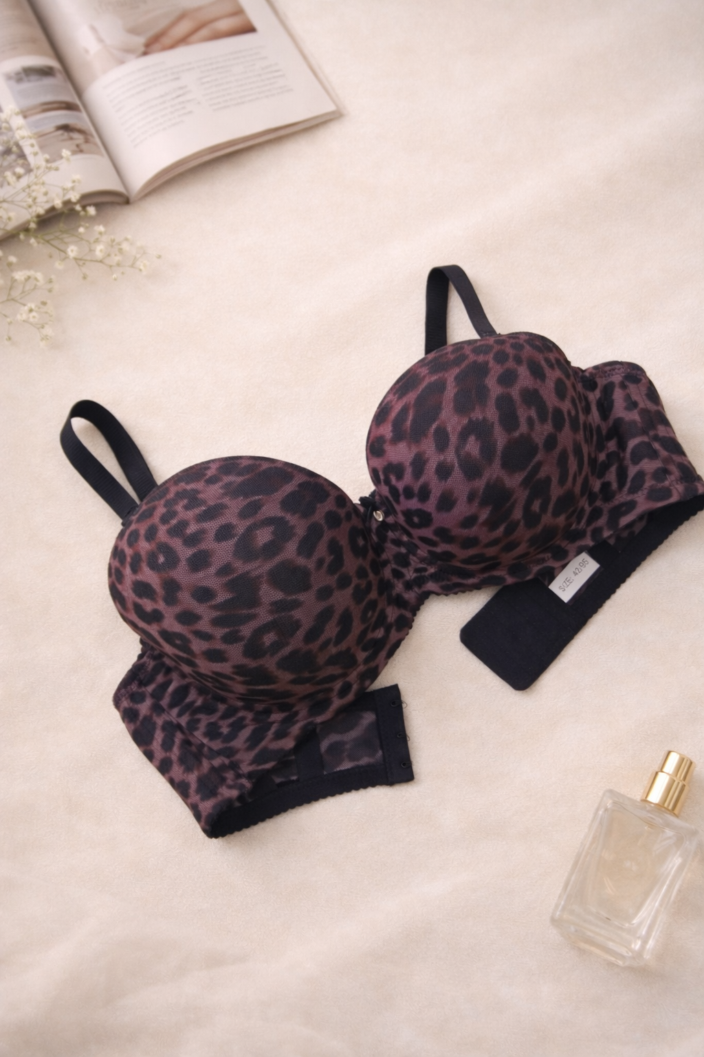 برا BINNYS كب D ليوبارد Thin Cup – دعم وثبات (مقاسات 36D–42D + ألوان متعددة)