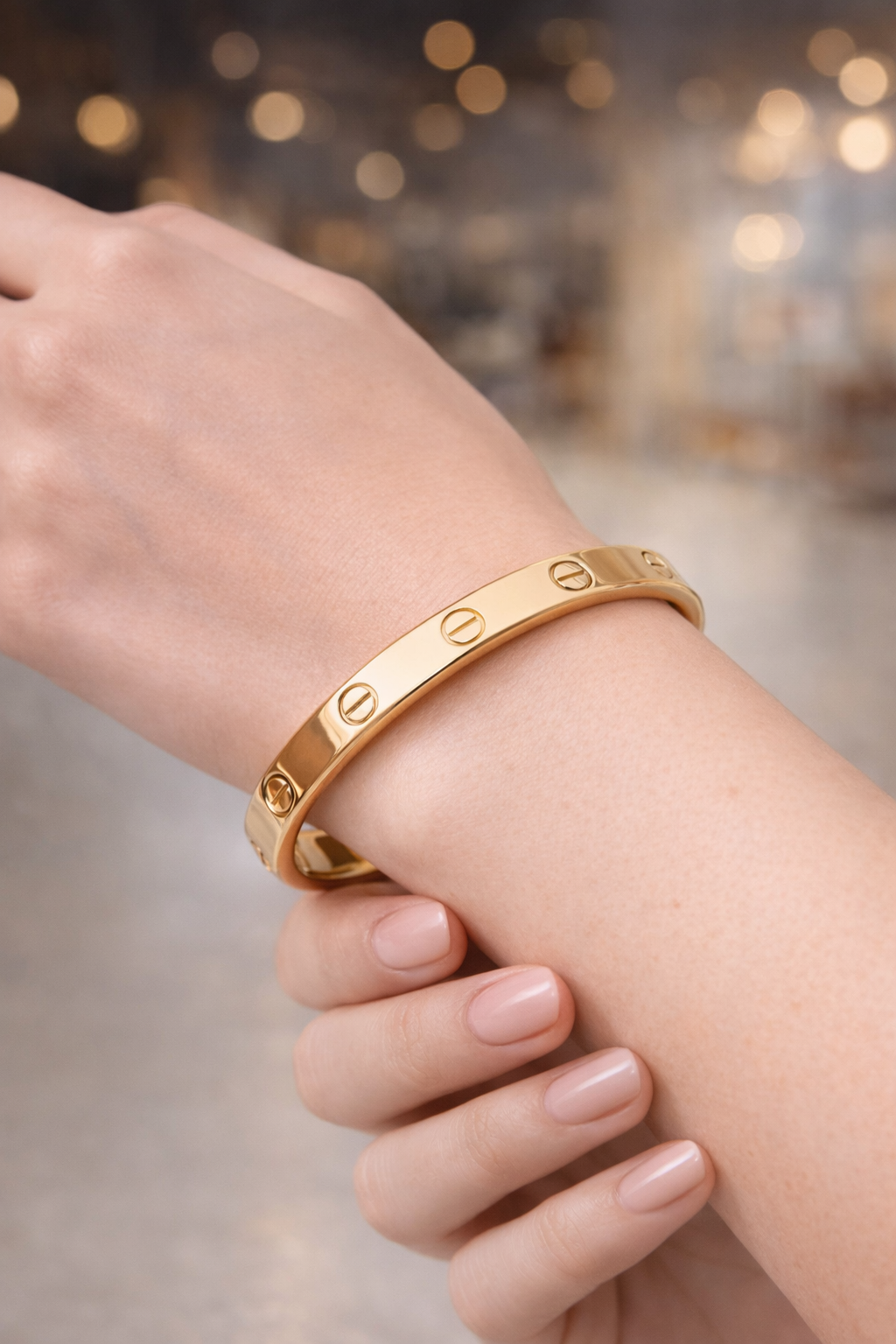 سوار ستيل ذهبي بنقشة براغي – بنجل كلاسيك شيك