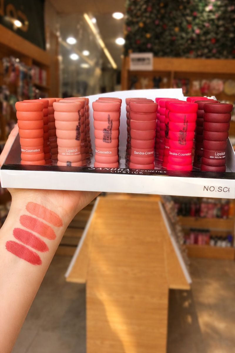 Sandra Velvet Nude Lipstick Set – درجات نود مطفية