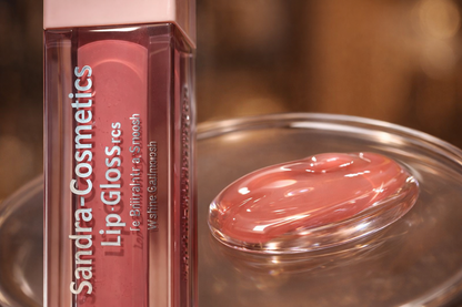 ليب جلوس Sandra Cosmetics بلمعة زجاجية – متوفر بدرجات متعددة