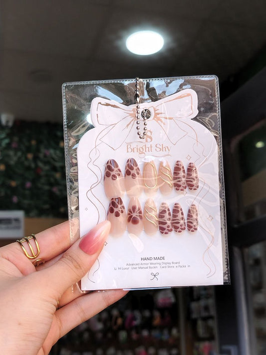 مجموعة أظافر تركيب فاخرة – Bright Shy Press On Nails