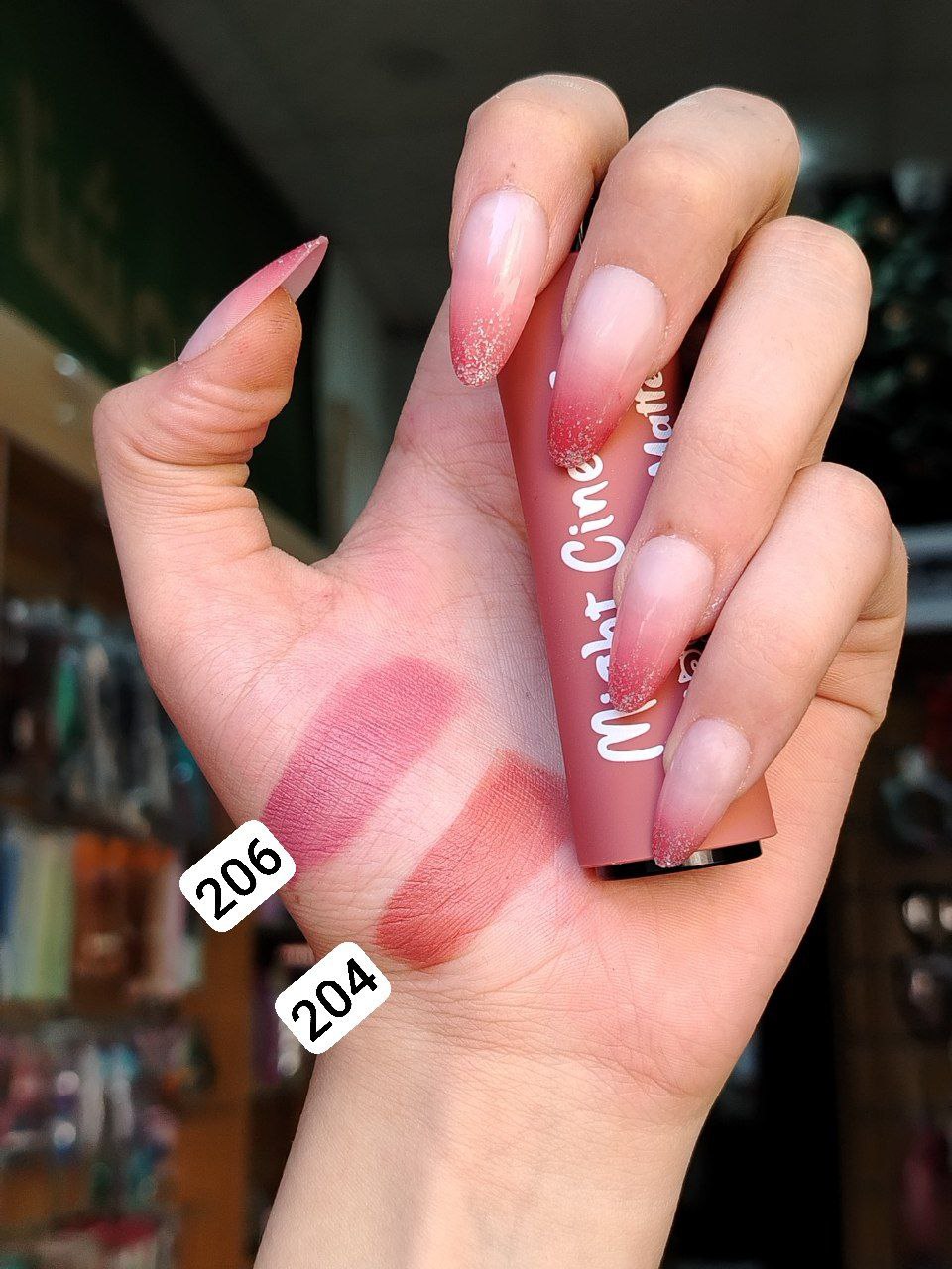 Might Cinema Lipstick Matte – روج مايت سينما مطفي ثابت ومقاوم للماء