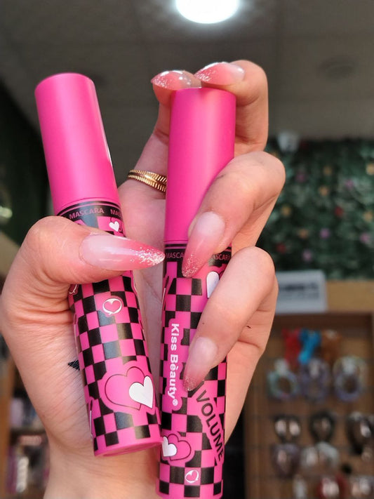 ماسكارا Kiss Beauty – كثافة وطول بتركيبة ضد التكتل