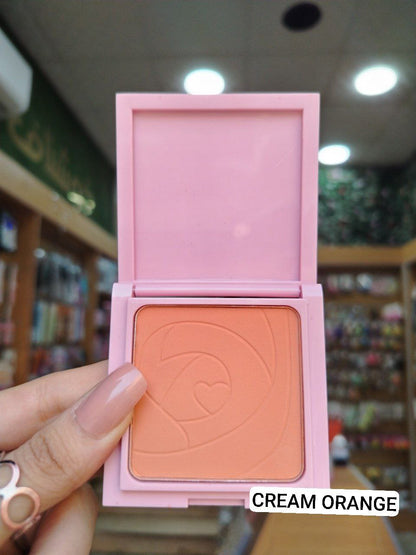 بلاشر من Sheglam – Love Dive.