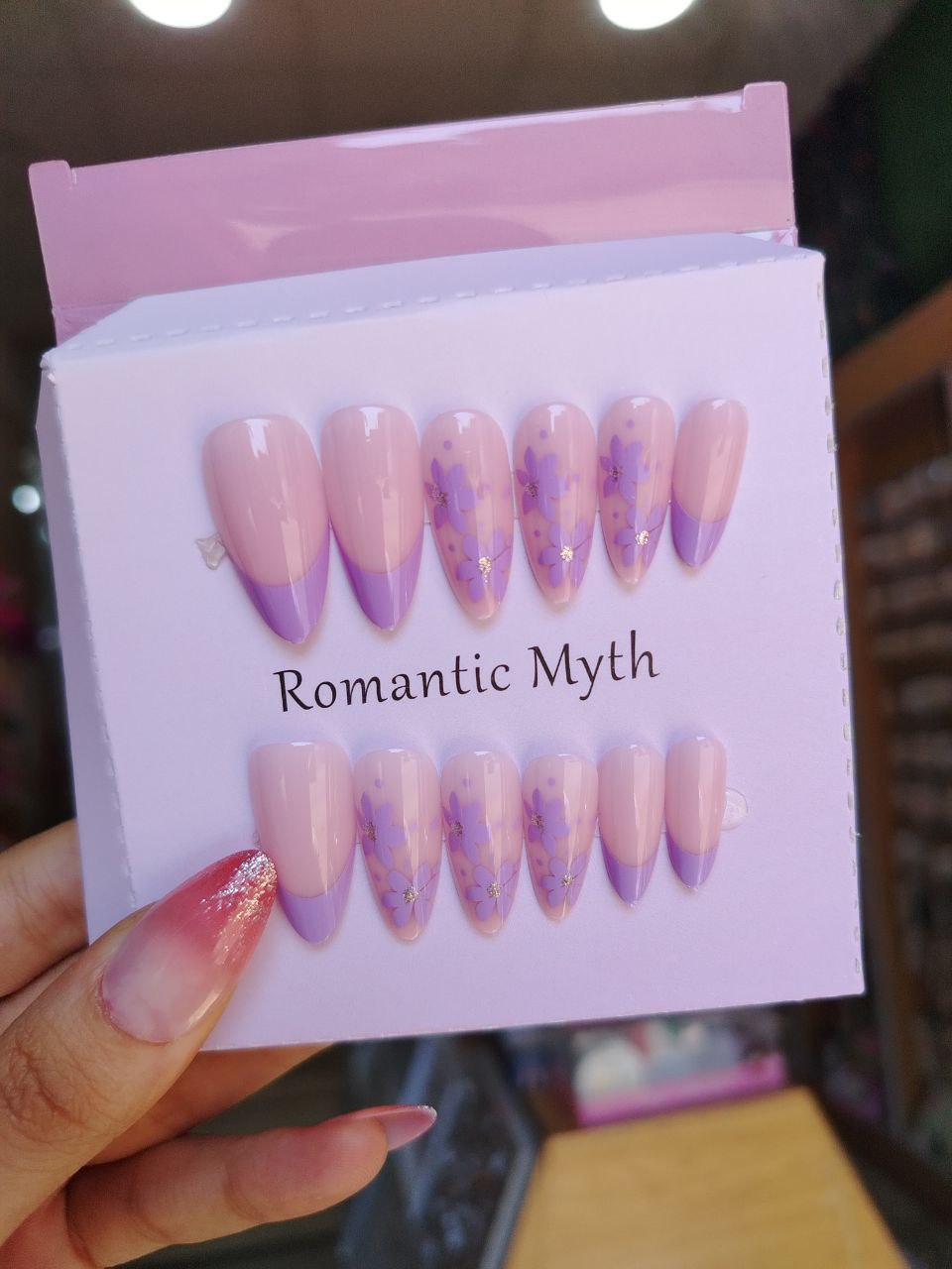 💅 ضوافر صناعية أنيقة جاهزة للتركيب – Bright Sky 🌸