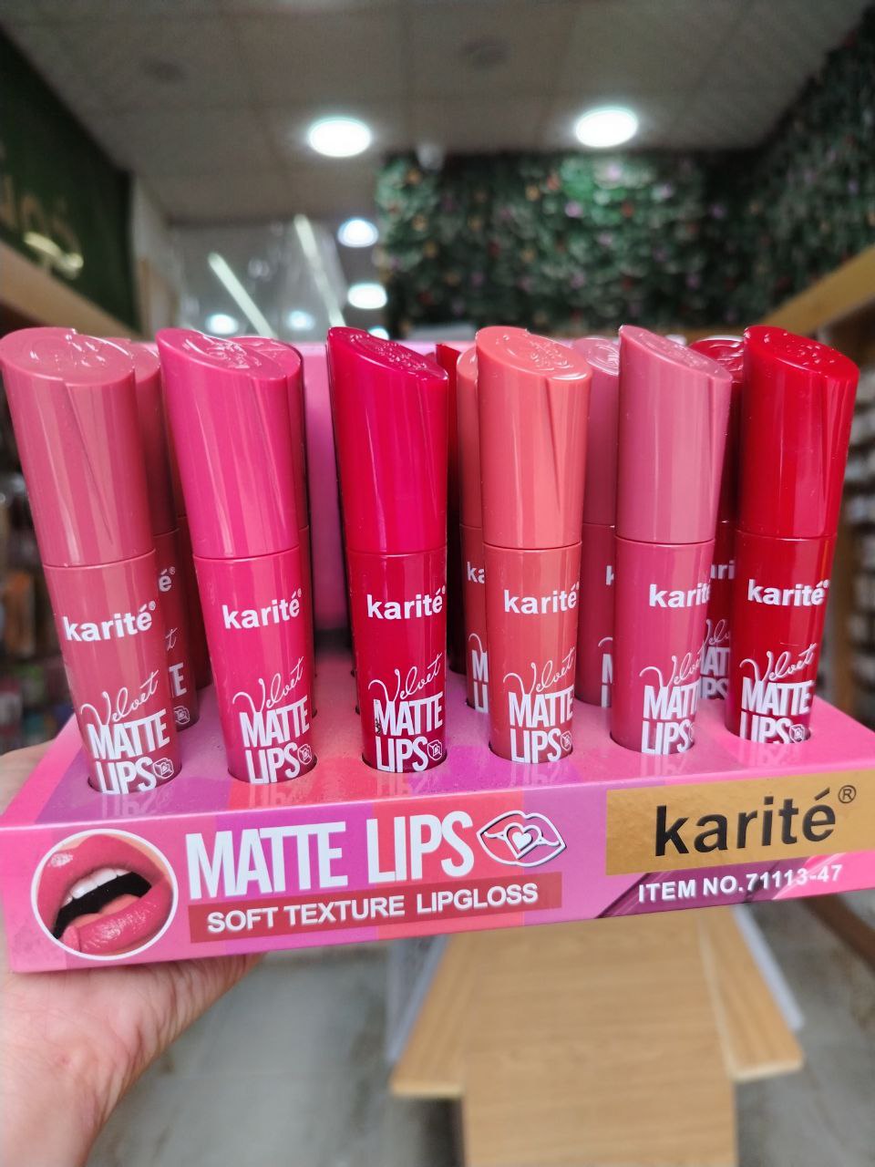 Karité – Velvet Matte Lips (Soft Texture Lipgloss)