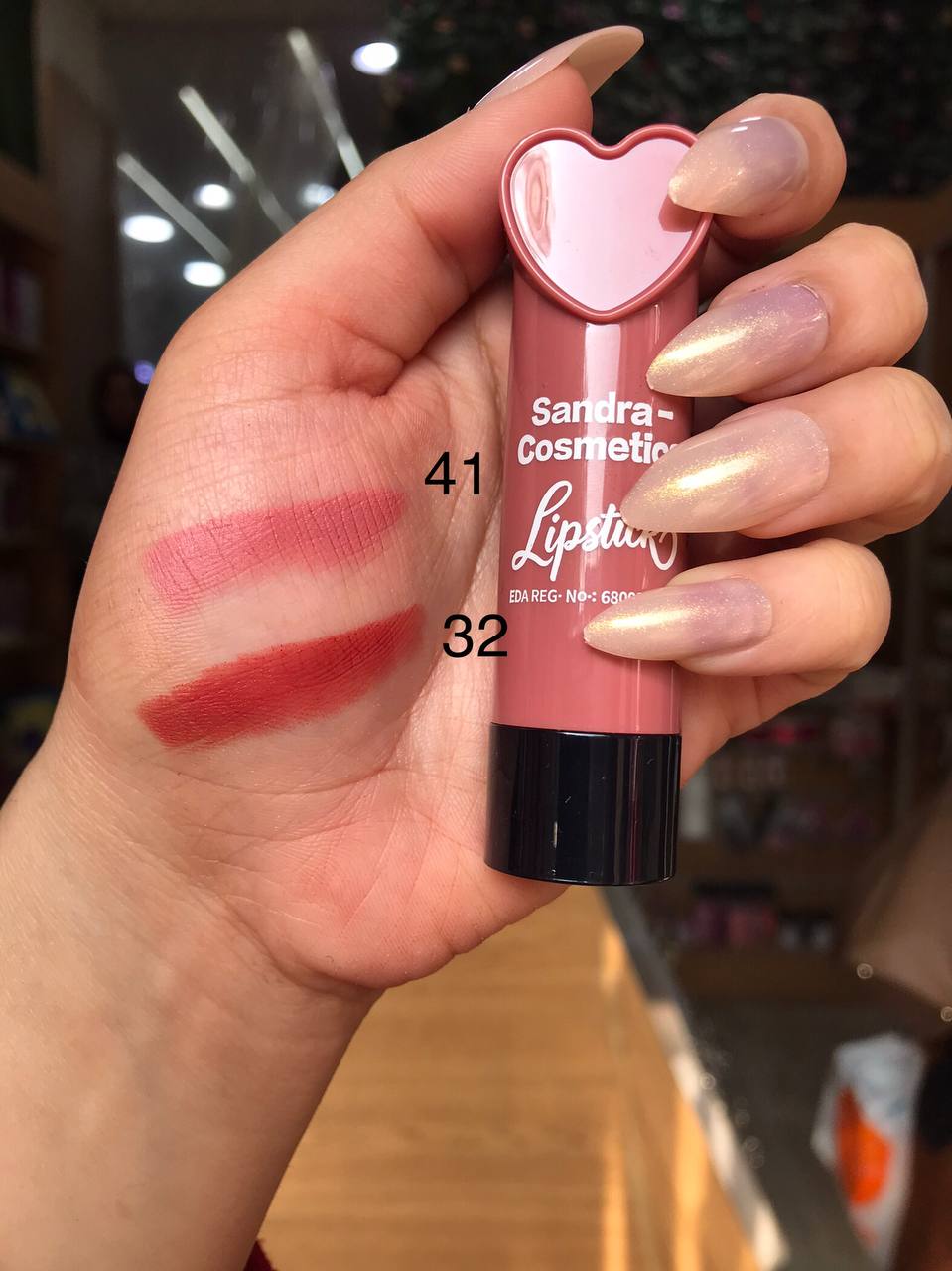 Sandra Heart Matte Lipstick – روج مطفي بدرجات روز ناعمة