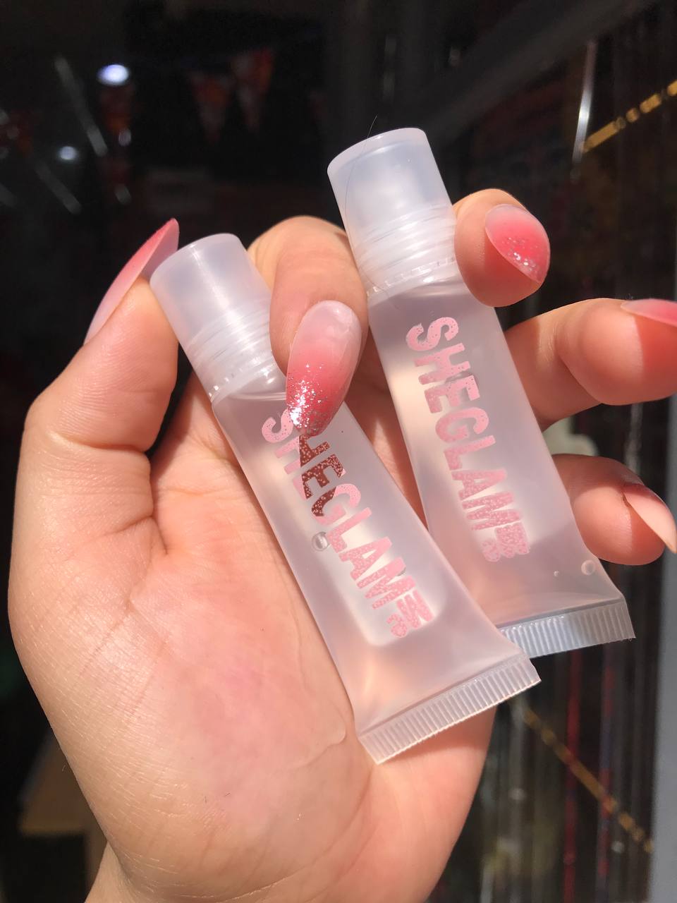 ليب جلوس شيجلَام SHEGLAM شفاف لامع – ترطيب ولمعة زجاجية