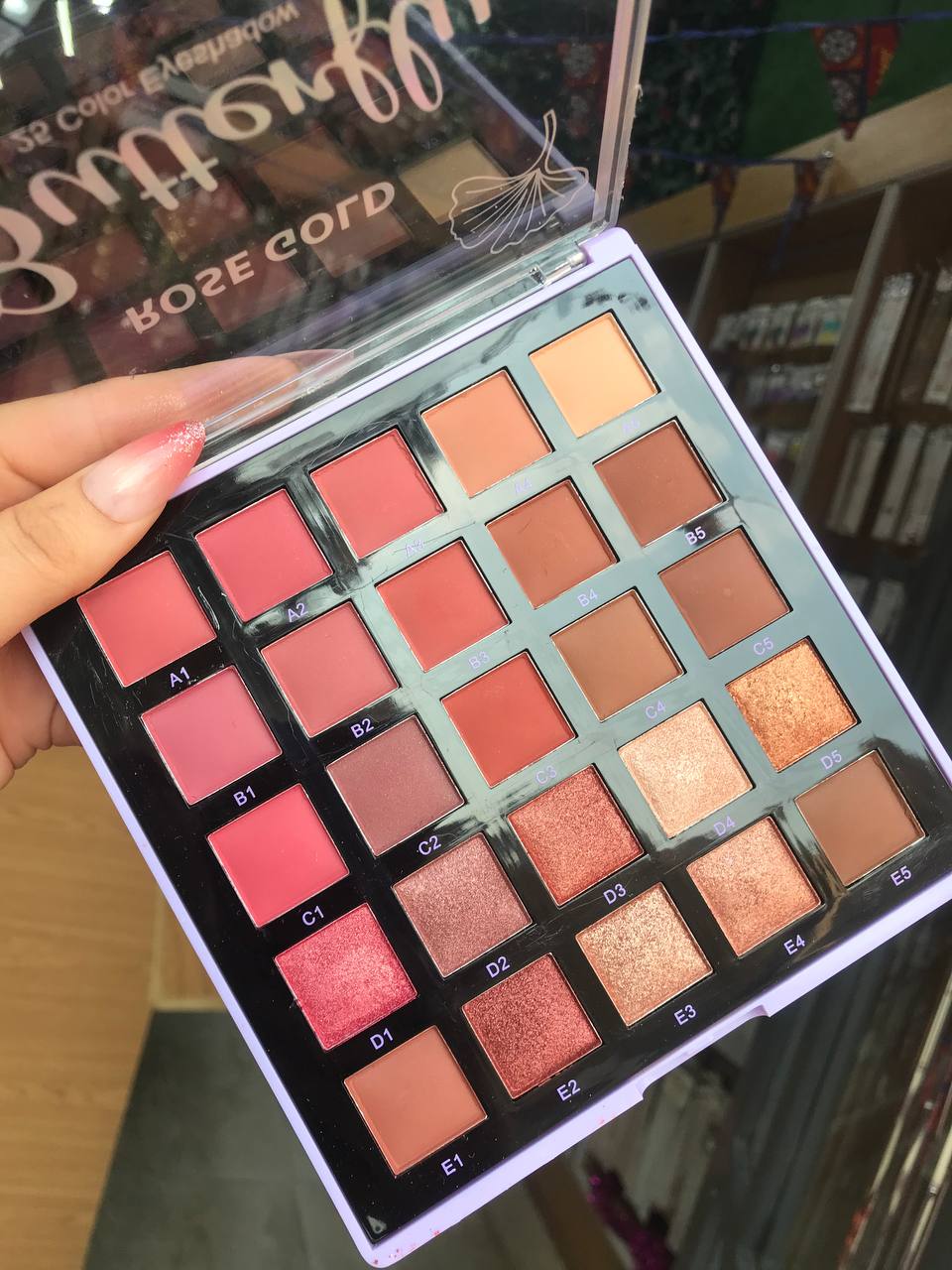 Rose Gold 25 Colors Eyeshadow Palette | باليت ايشادو روز جولد 25 لون