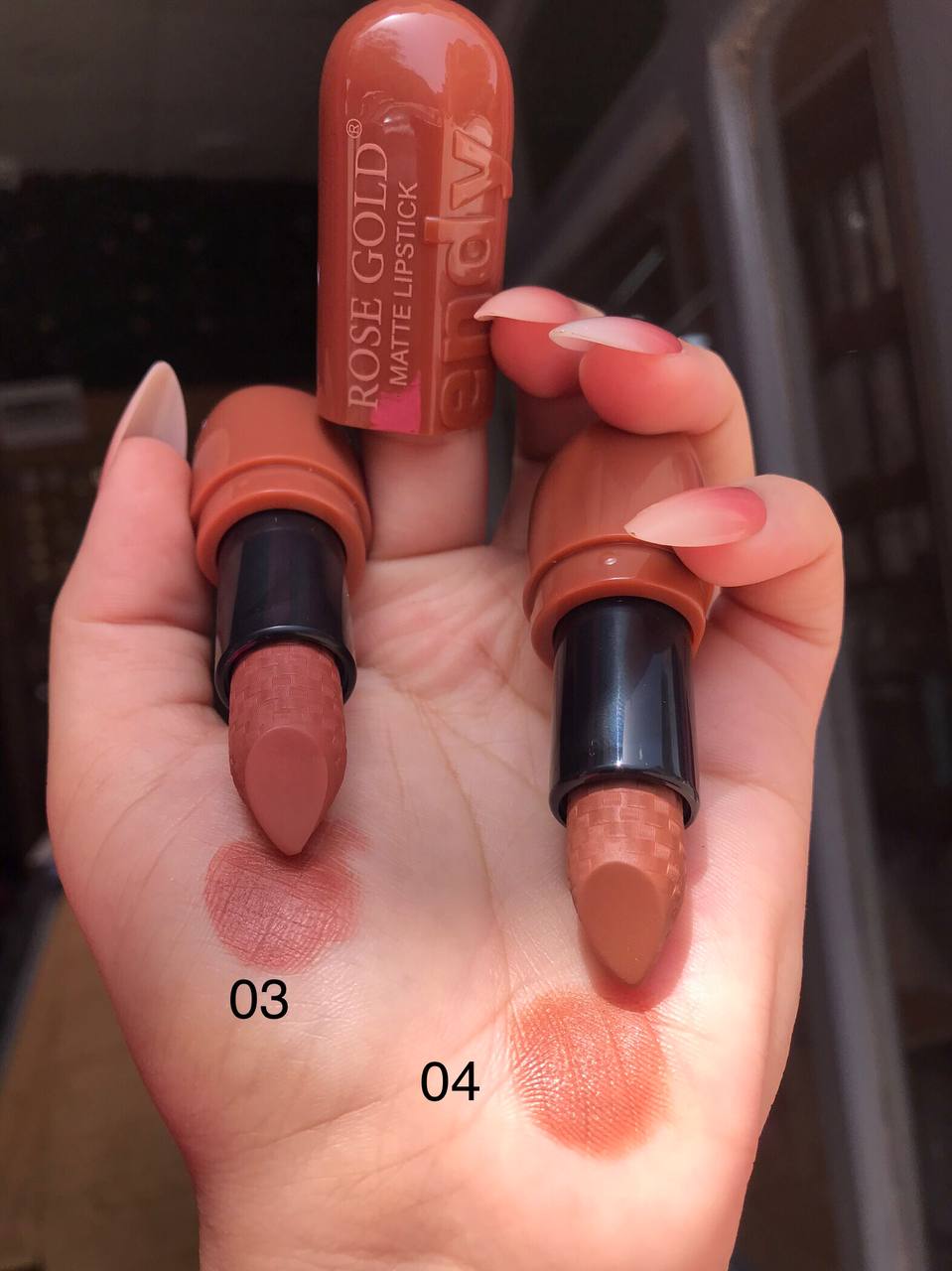Rose Gold Trendy Matte Lipstick – روج مطفي سوفت آند فيلفت